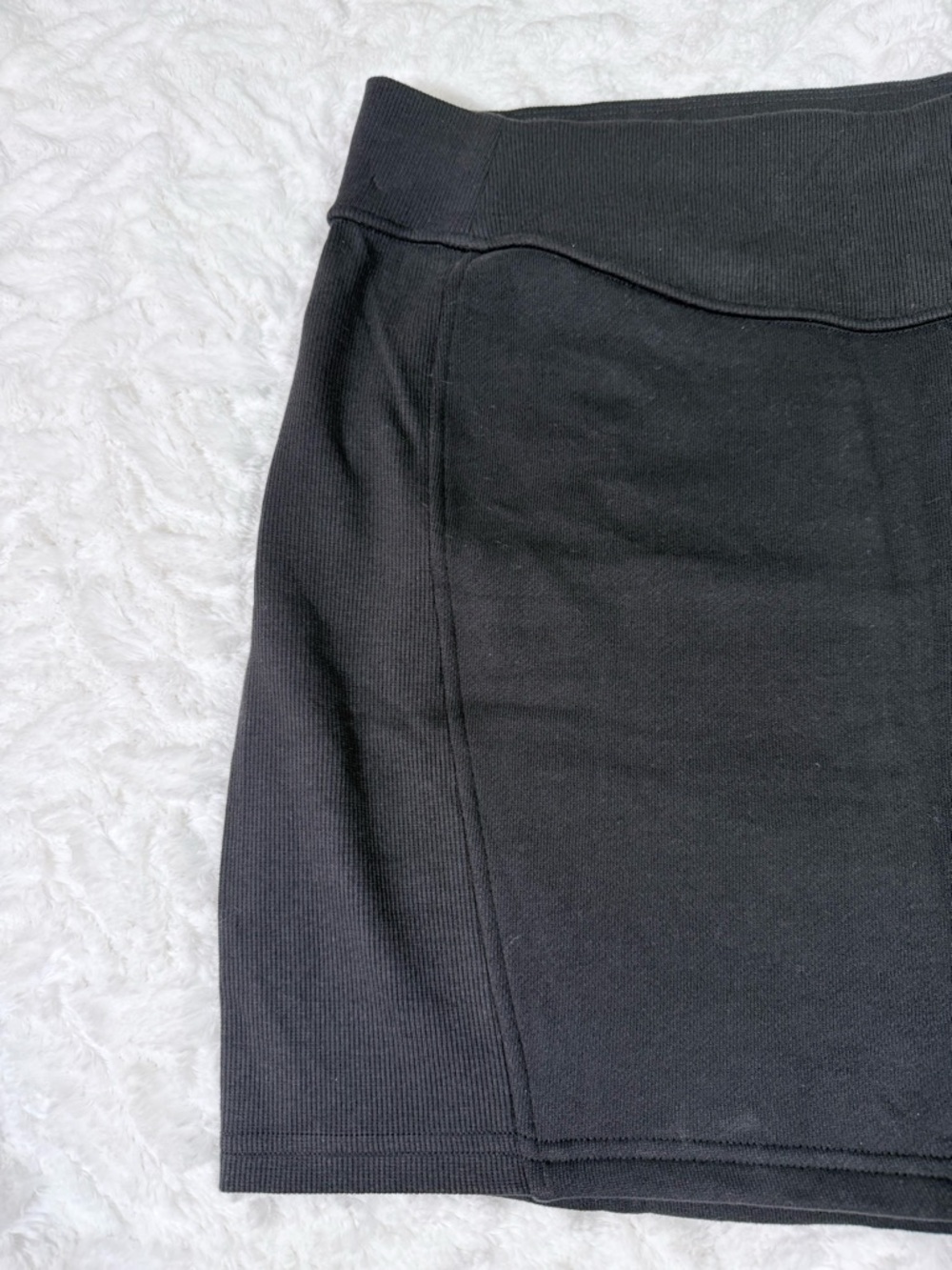 Lululemon Scuba HR high rise Black Performance Mini Skirt - NWT - size L - Picture 13 of 13